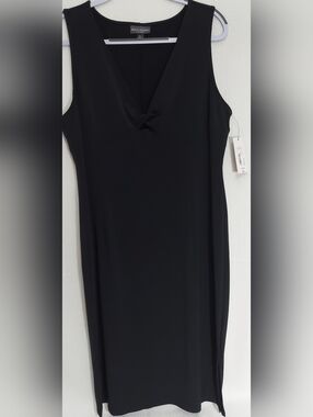 Bold Elements Solid Black Dress